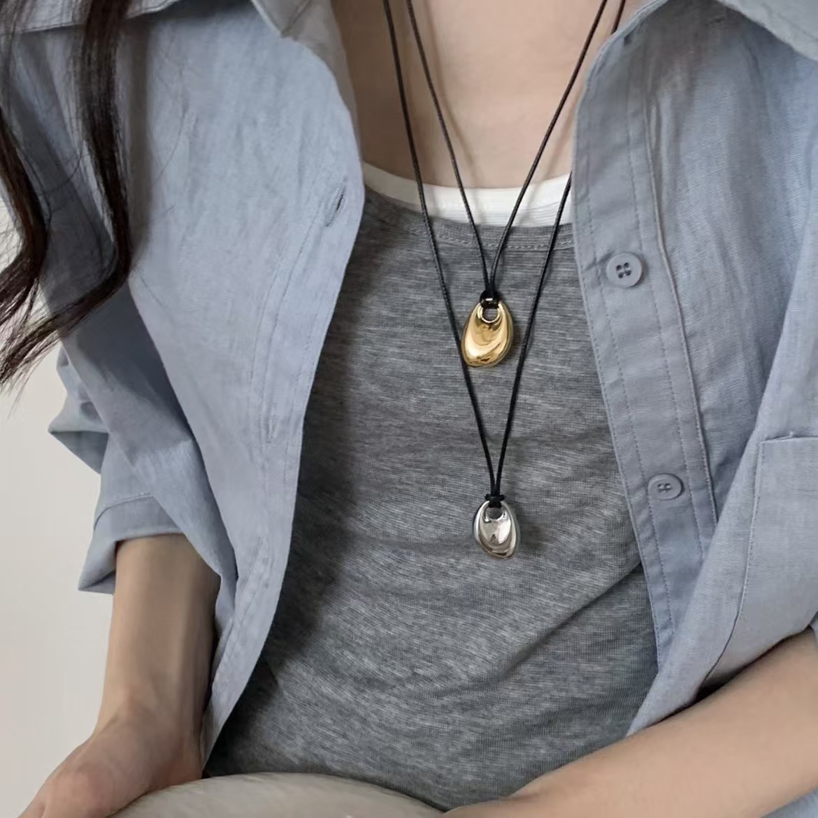 Collier coréen en corde noire  - Mens Fashion Trends 2026 avis et prix